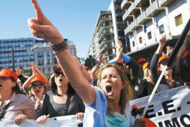 湖南为什么选择专业追讨公司来处理您的债务纠纷？